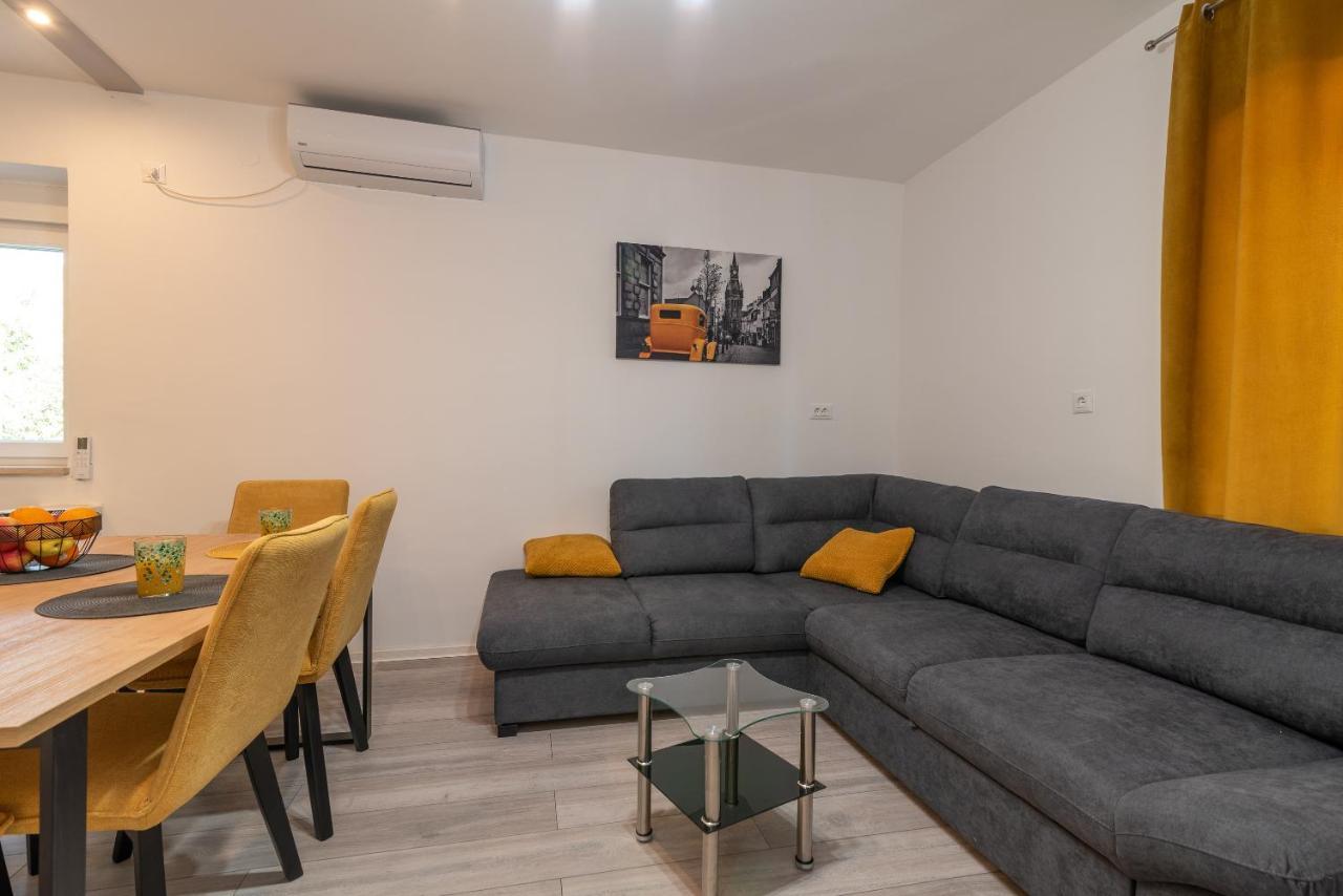 Apartman Galeb Трогир Екстериор снимка
