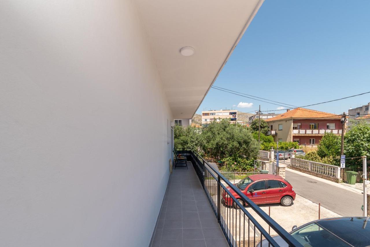 Apartman Galeb Трогир Екстериор снимка