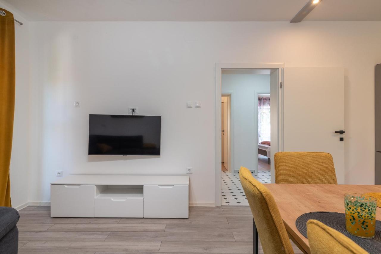 Apartman Galeb Трогир Екстериор снимка