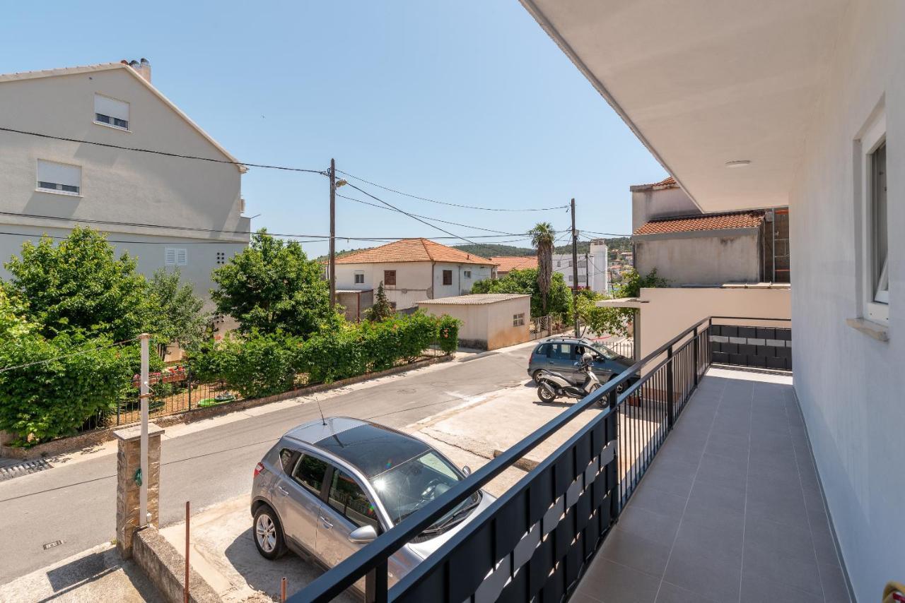 Apartman Galeb Трогир Екстериор снимка
